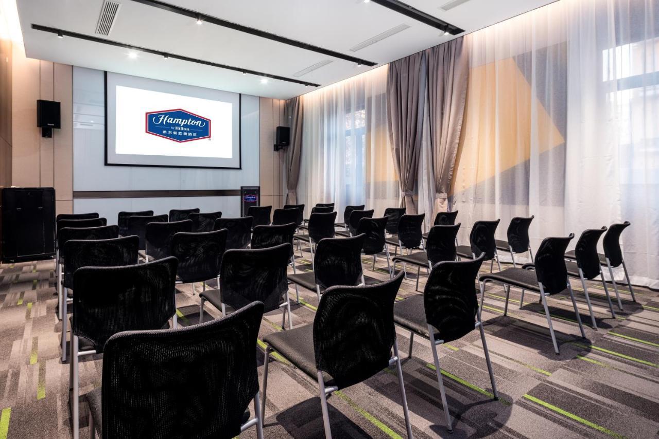 Hampton By Hilton West Railway Station Lize Business District