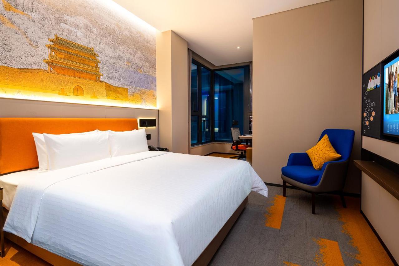 Hotel Hampton By Hilton West Railway Station Lize Business District 4*